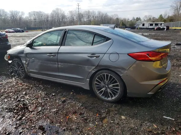 KMHD04LB3JU528045 2018 HYUNDAI ELANTRA - Image 2