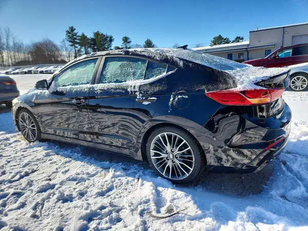 KMHD04LB3JU533665 2018 HYUNDAI ELANTRA - Image 2