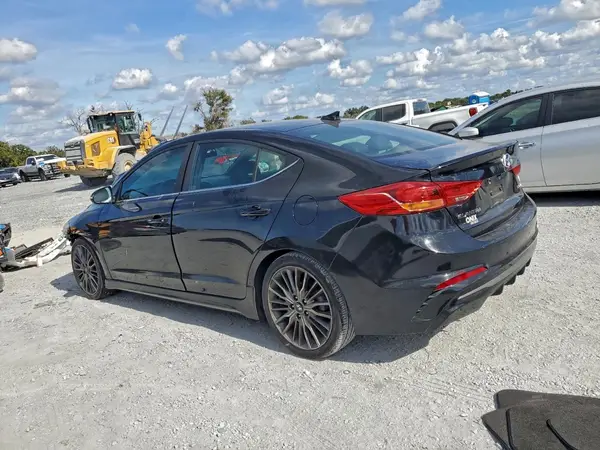 KMHD04LB3JU541555 2018 HYUNDAI ELANTRA - Image 2