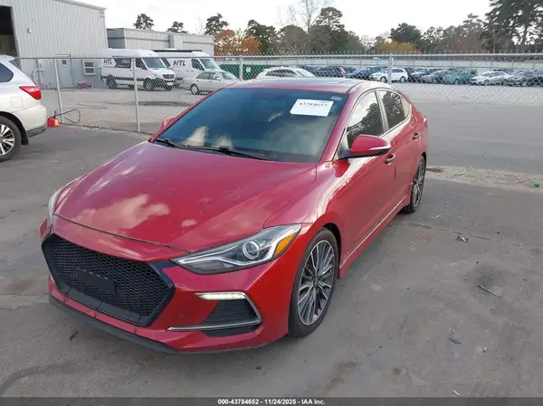 KMHD04LB3JU558453 2018 HYUNDAI ELANTRA - Image 2