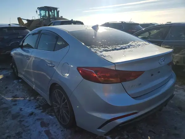KMHD04LB3JU683601 2018 HYUNDAI ELANTRA - Image 2