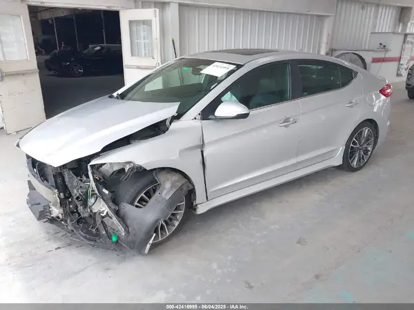 KMHD04LB3JU702020 2018 HYUNDAI ELANTRA - Image 2