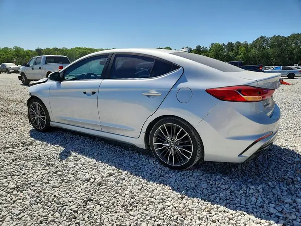 KMHD04LB3JU719528 2018 HYUNDAI ELANTRA - Image 2