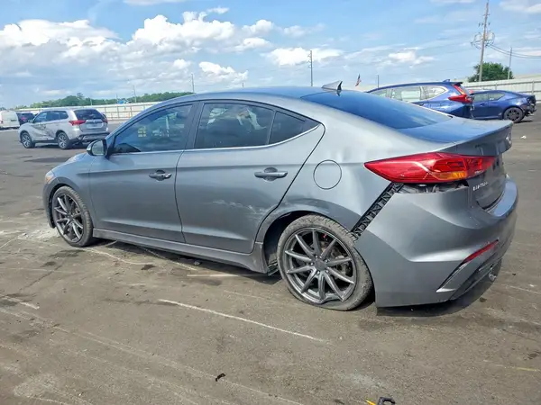 KMHD04LB3JU720517 2018 HYUNDAI ELANTRA - Image 2