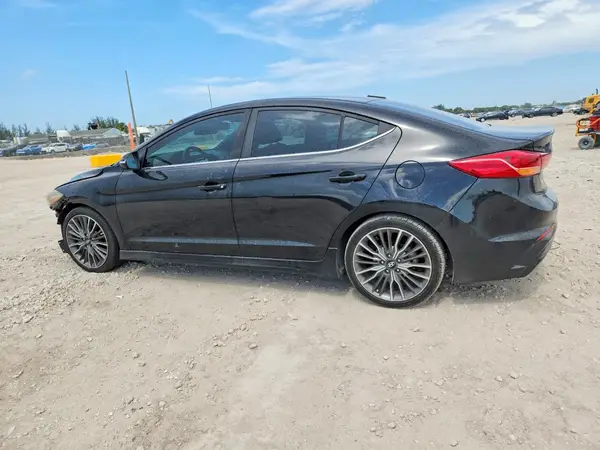 KMHD04LB3JU720775 2018 HYUNDAI ELANTRA - Image 2