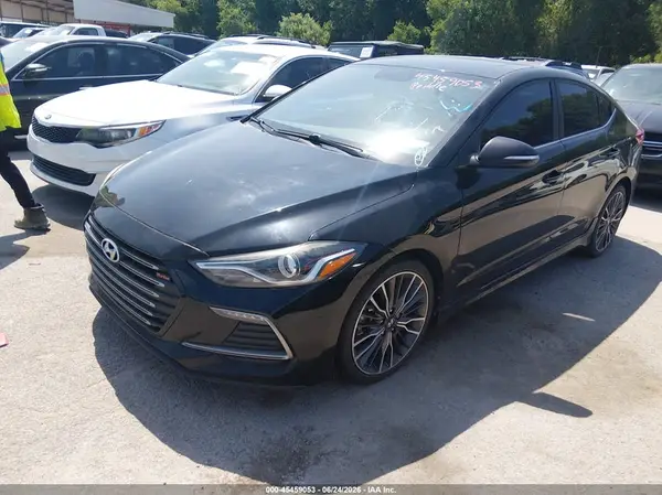 KMHD04LB3JU724826 2018 HYUNDAI ELANTRA - Image 2