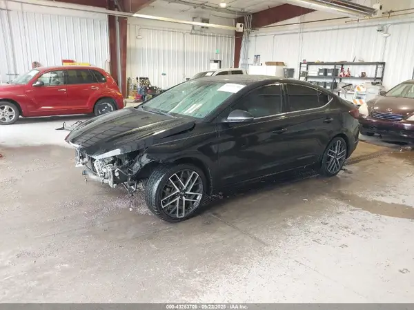 KMHD04LB3KU843297 2019 HYUNDAI ELANTRA - Image 2