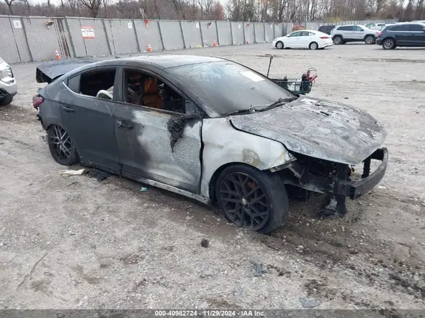 KMHD04LB3KU887185 2019 HYUNDAI ELANTRA - Image 1