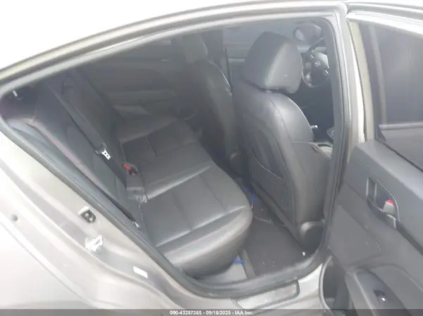 KMHD04LB3LU019074 2020 HYUNDAI ELANTRA - Image 8