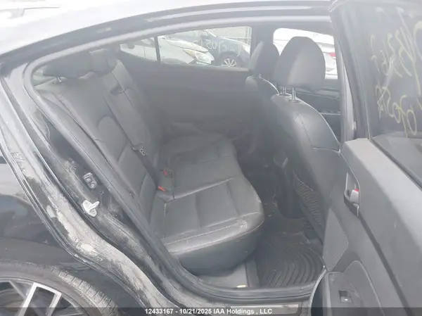 KMHD04LB3LU070512 2020 HYUNDAI ELANTRA - Image 8