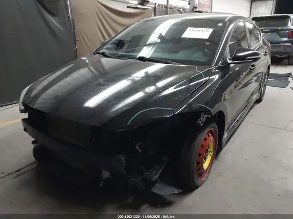 KMHD04LB4HU321514 2017 HYUNDAI ELANTRA - Image 2