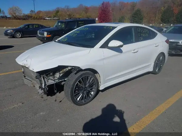 KMHD04LB4JU458278 2018 HYUNDAI ELANTRA - Image 2