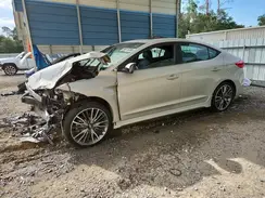 KMHD04LB4JU472584 2018 HYUNDAI ELANTRA