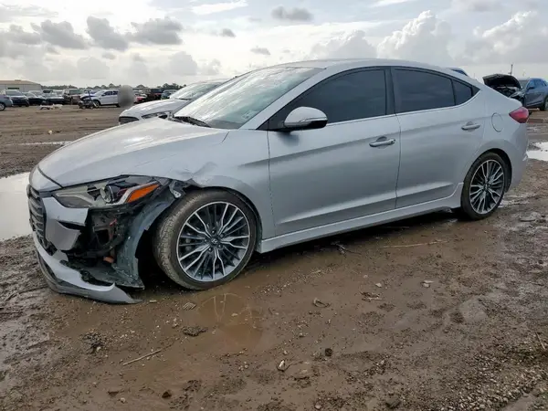 KMHD04LB4JU546389 2018 HYUNDAI ELANTRA - Image 1