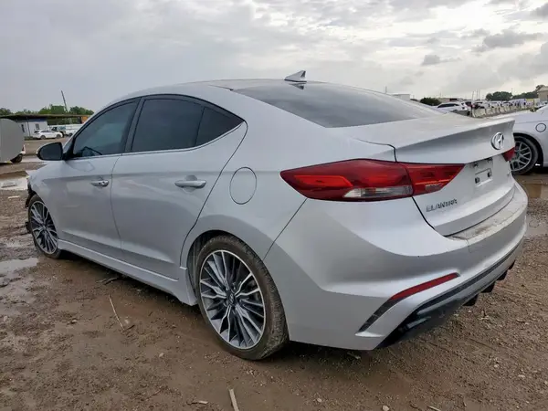 KMHD04LB4JU546389 2018 HYUNDAI ELANTRA - Image 2