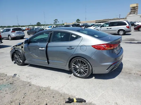 KMHD04LB4JU571762 2018 HYUNDAI ELANTRA - Image 2