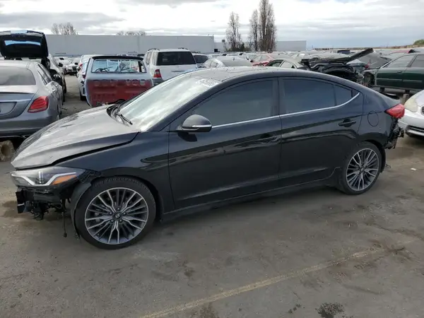 KMHD04LB4JU599349 2018 HYUNDAI ELANTRA - Image 1