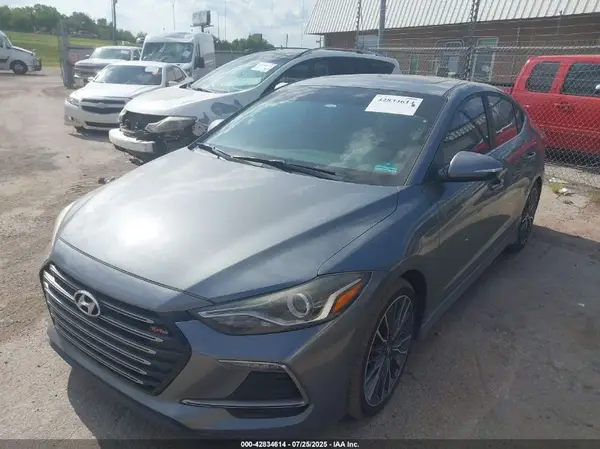KMHD04LB4JU613962 2018 HYUNDAI ELANTRA - Image 2
