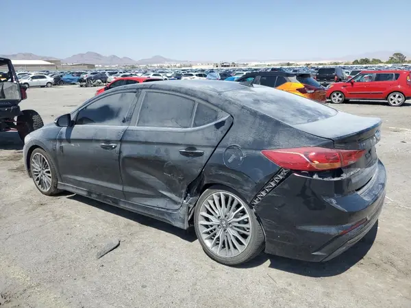 KMHD04LB4JU624234 2018 HYUNDAI ELANTRA - Image 2