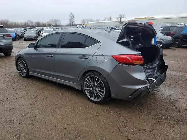 KMHD04LB4JU628865 2018 HYUNDAI ELANTRA - Image 2