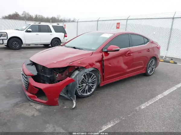 KMHD04LB4JU657038 2018 HYUNDAI ELANTRA - Image 2