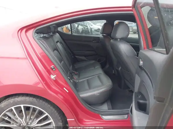KMHD04LB4JU657038 2018 HYUNDAI ELANTRA - Image 8