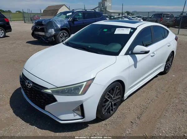 KMHD04LB4KU811197 2019 HYUNDAI ELANTRA - Image 2