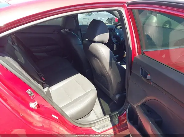 KMHD04LB4KU833250 2019 HYUNDAI ELANTRA - Image 8