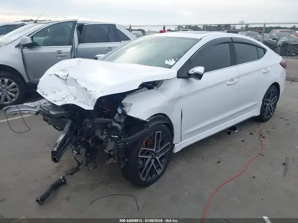 KMHD04LB4KU840196 2019 HYUNDAI ELANTRA - Image 2