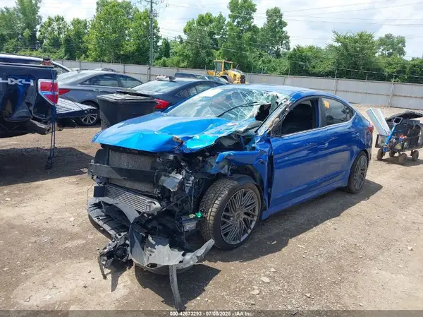 KMHD04LB5HU333350 2017 HYUNDAI ELANTRA - Image 2