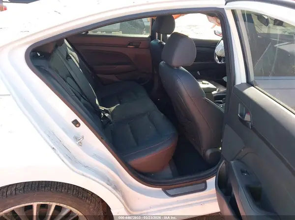 KMHD04LB5HU357244 2017 HYUNDAI ELANTRA - Image 8