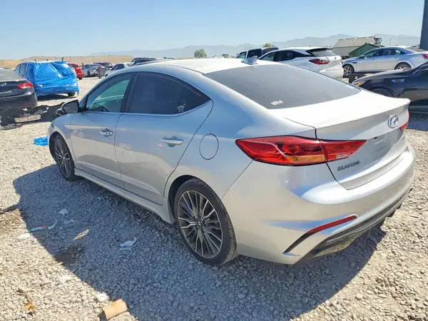 KMHD04LB5HU365568 2017 HYUNDAI ELANTRA - Image 2