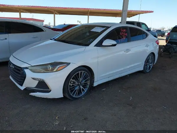 KMHD04LB5JU454174 2018 HYUNDAI ELANTRA - Image 2