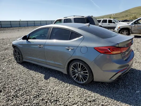 KMHD04LB5JU525535 2018 HYUNDAI ELANTRA - Image 2