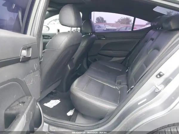 KMHD04LB5JU557319 2018 HYUNDAI ELANTRA - Image 8