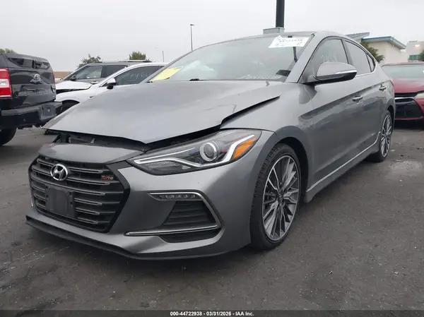 KMHD04LB5JU680778 2018 HYUNDAI ELANTRA - Image 2