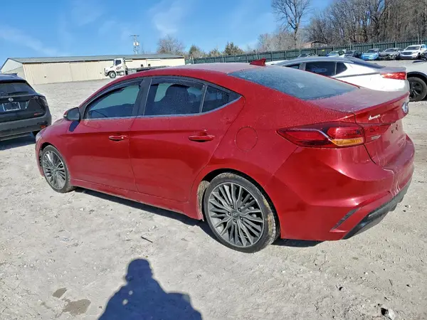 KMHD04LB5JU685463 2018 HYUNDAI ELANTRA - Image 2