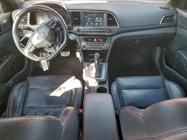 KMHD04LB5JU685463 2018 HYUNDAI ELANTRA - Image 8