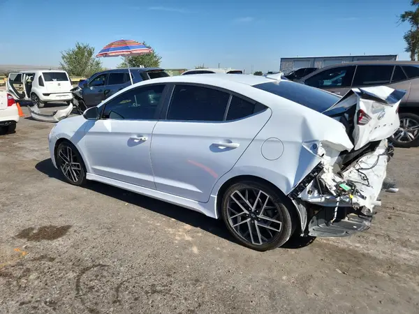 KMHD04LB5KU837985 2019 HYUNDAI ELANTRA - Image 2