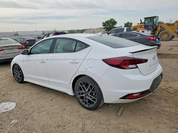 KMHD04LB5LU945573 2020 HYUNDAI ELANTRA - Image 2
