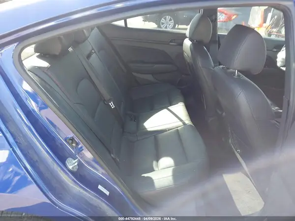 KMHD04LB5LU993820 2020 HYUNDAI ELANTRA - Image 8