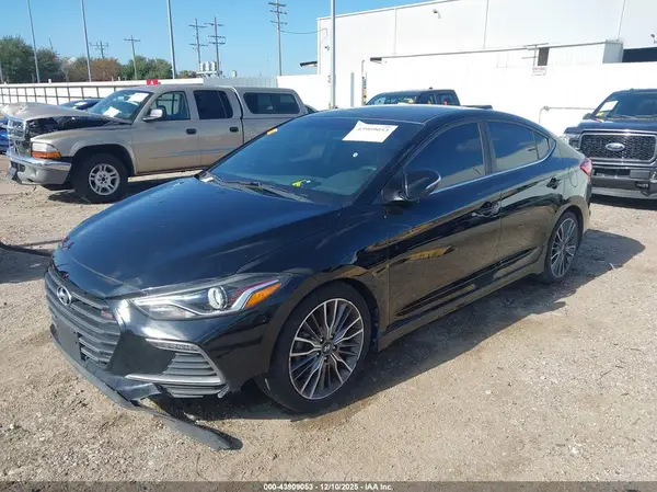 KMHD04LB6HU338489 2017 HYUNDAI ELANTRA - Image 2