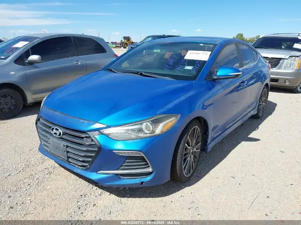 KMHD04LB6JU455382 2018 HYUNDAI ELANTRA - Image 2