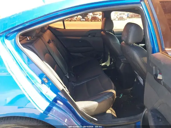 KMHD04LB6JU455382 2018 HYUNDAI ELANTRA - Image 8
