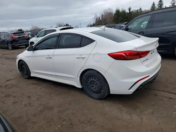 KMHD04LB6JU462090 2018 HYUNDAI ELANTRA - Image 2