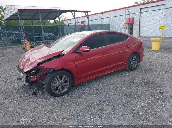 KMHD04LB6JU480878 2018 HYUNDAI ELANTRA - Image 2