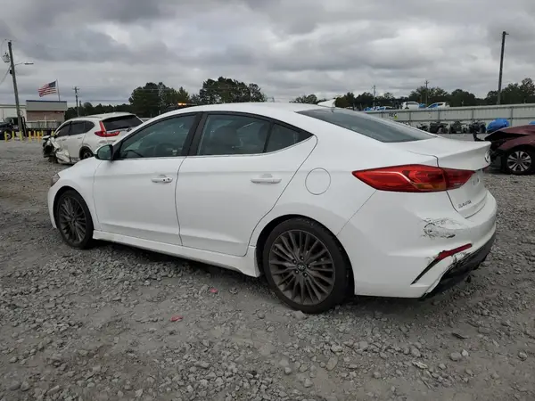 KMHD04LB6JU483263 2018 HYUNDAI ELANTRA - Image 2
