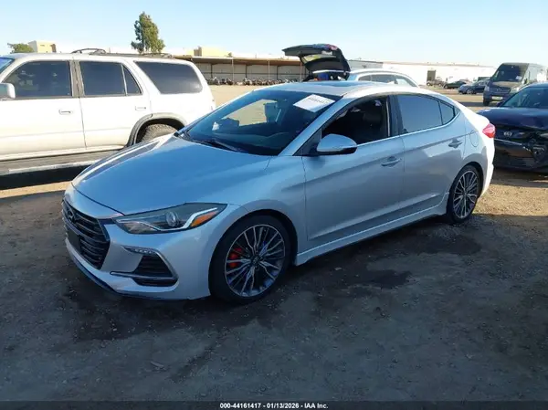 KMHD04LB6JU519887 2018 HYUNDAI ELANTRA - Image 2