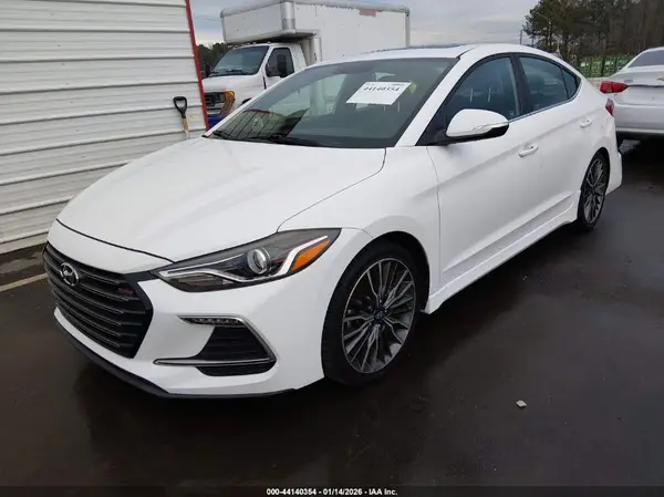 KMHD04LB6JU521624 2018 HYUNDAI ELANTRA - Image 2