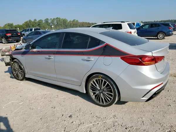 KMHD04LB6JU548158 2018 HYUNDAI ELANTRA - Image 2